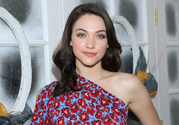 Violett Beane - Paul Grant's Girlfriend and "God Friended Me" Actress